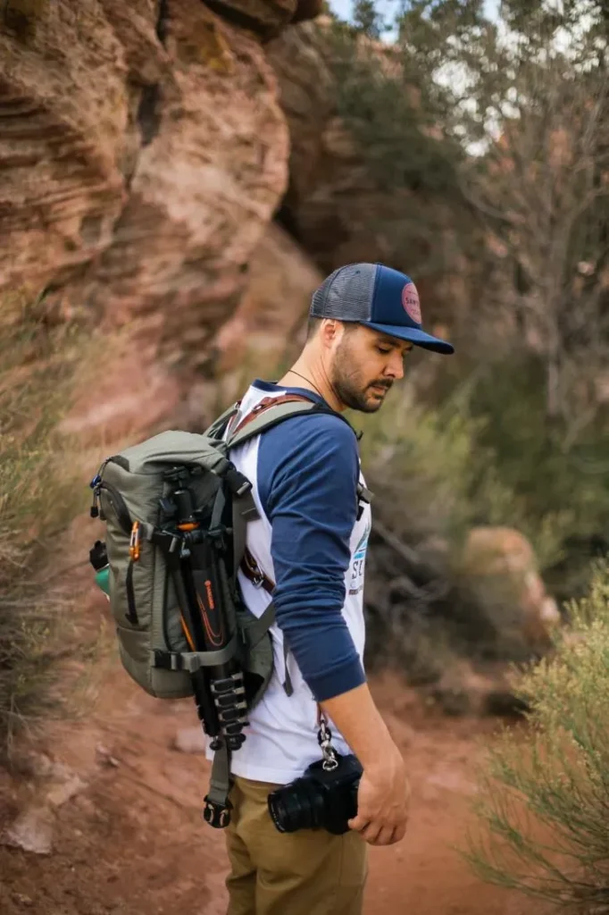 How To Wear a Hiking Backpack || Backpackbin.com