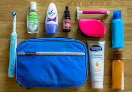 What To Put In a Backpack For Travel || Backpackbin.com