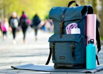 best lightweight yoga backpacks for commuting || Backpackbin.com