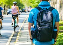 best cycling backpacks to buy under 30 l for commuters || Backpackbin.com